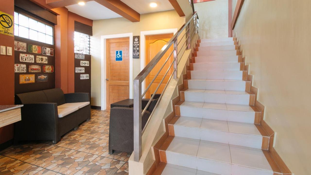 Reddoorz Plus Near Lapasan Plaza Cagayan De Oro Exterior photo